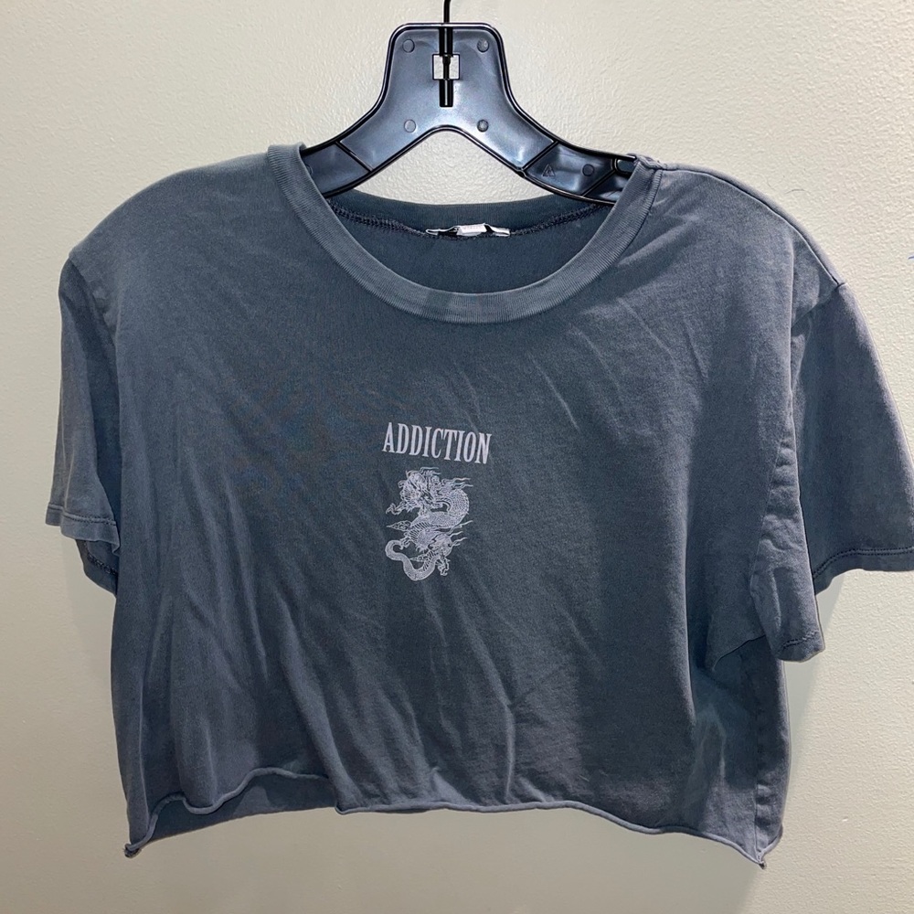 addiction gray cropped tshirt
